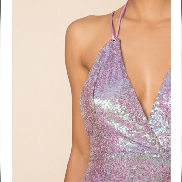 Revolve Superdown Amie Sequin Mini Dress size M Mermaidcore Taylor Swift Purple - Picture 3 of 13